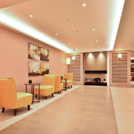 Home Inns Plus Shanghai Xujiahui Branch Ngoại thất bức ảnh