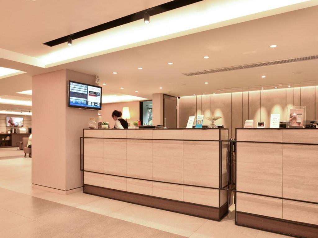 Home Inns Plus Shanghai Xujiahui Branch Ngoại thất bức ảnh