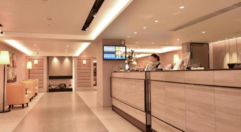 Home Inns Plus Shanghai Xujiahui Branch Ngoại thất bức ảnh