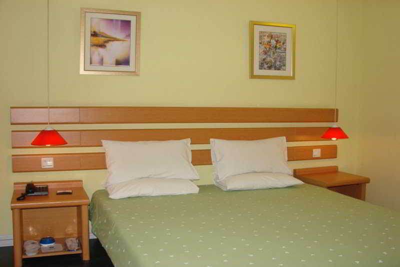 Home Inns Plus Shanghai Xujiahui Branch Ngoại thất bức ảnh